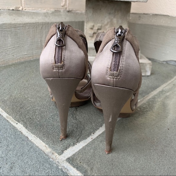 BCBG MaxAzria ‘Rosalind’ Open Toe Platform Heels - Picture 4 of 8